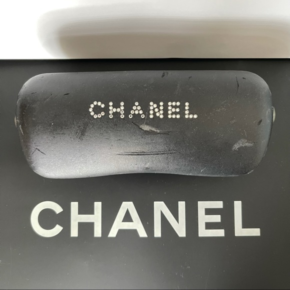 Authentic Chanel sunglasses case Swarovski crystal - Picture 2 of 10